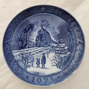 Royal Copenhagen White and Blue Decorative Plate